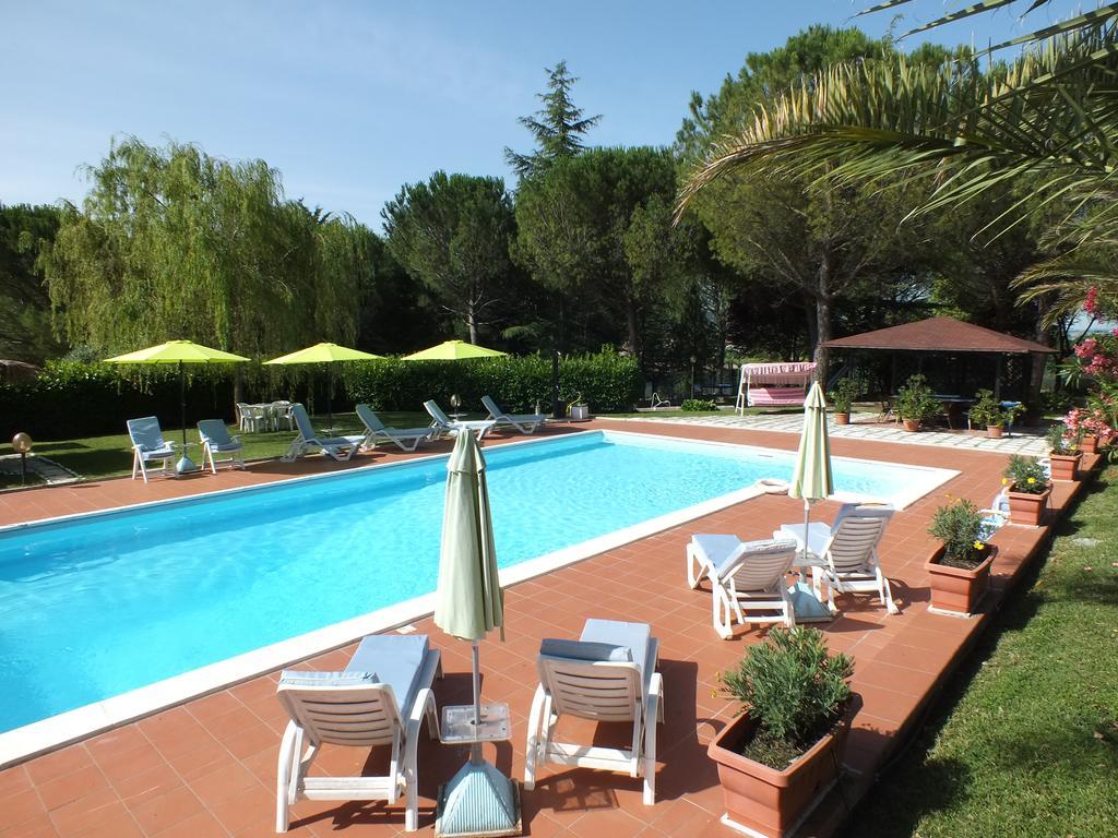 אסיסי Villa Serena מראה חיצוני תמונה