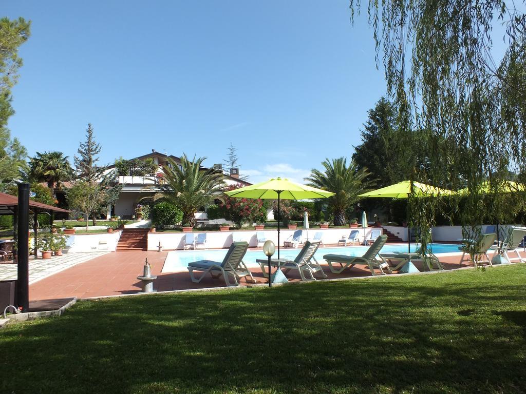 אסיסי Villa Serena מראה חיצוני תמונה