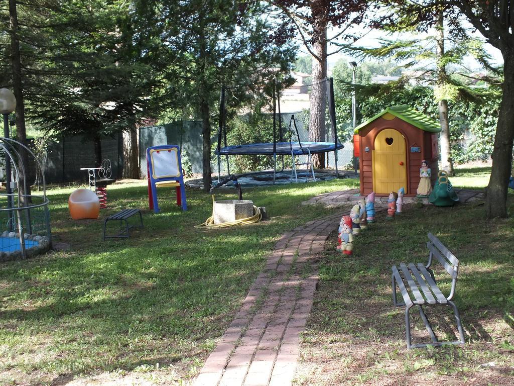אסיסי Villa Serena חדר תמונה